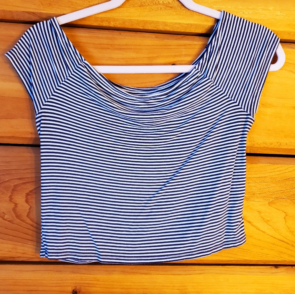 American Eagle Croptop